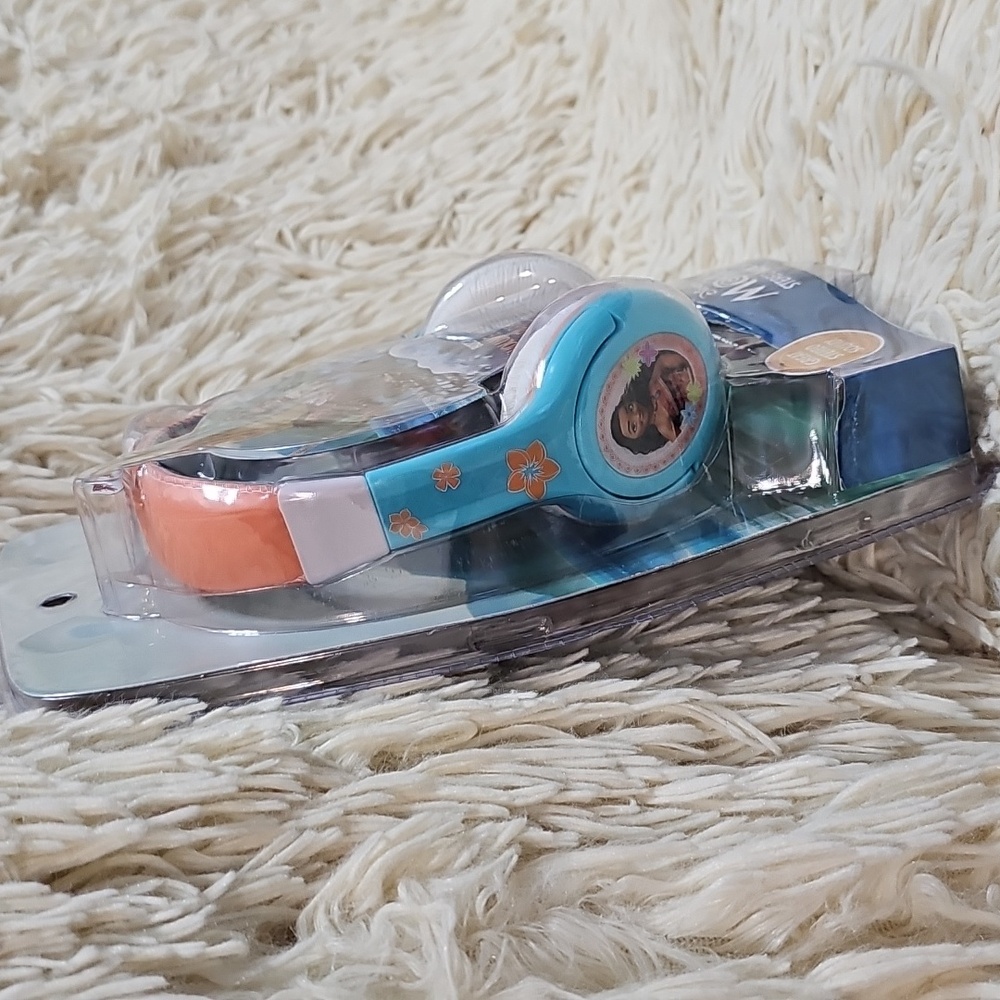 Disney Moana Stereo Headphones - Blue,White and Peach - Picture 5 of 9